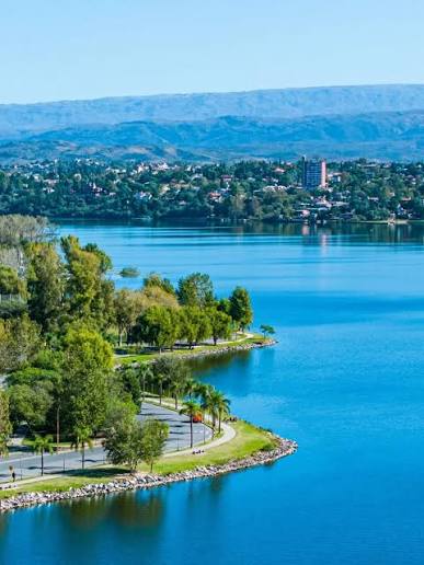 Villa Carlos Paz lake